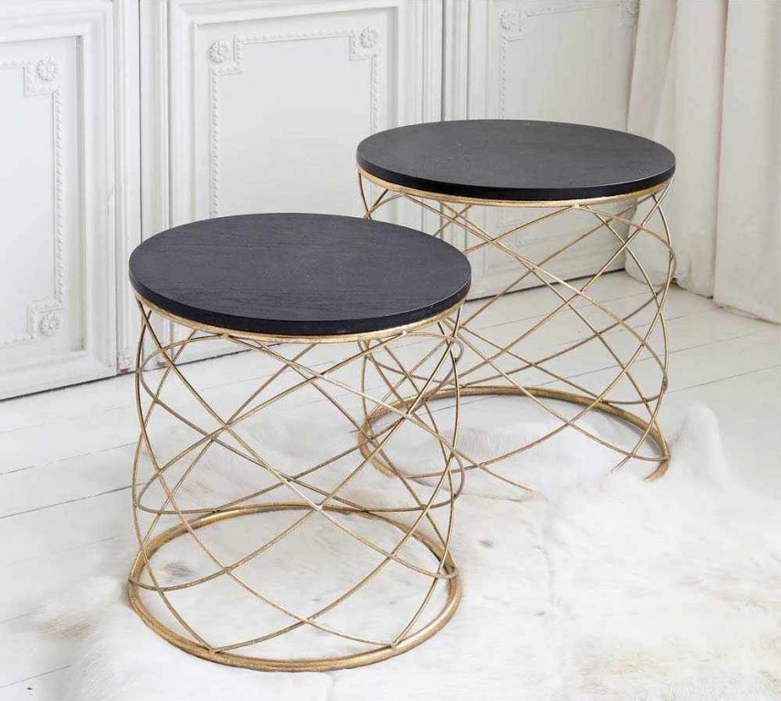 Набор из двух золотых круглых столиков "Loop", изображение 2